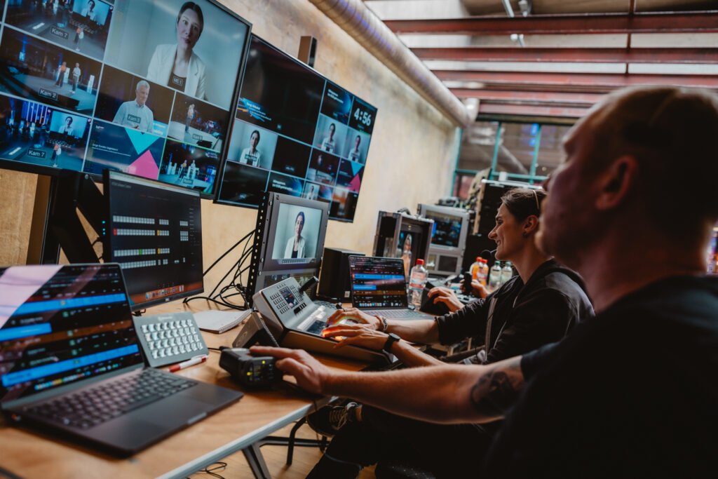Liveregie des MuV Forward 25